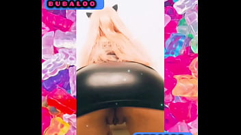 Me meto una Zanahoria por el Culo y luego se la doy de comer a mi Novio