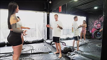 Personalized trainer fucks a couple of Colombian whores - LA ROLA