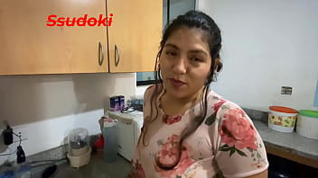 El t&eacute_cnico de internet vino a revisar la conexi&oacute_n y termino conect&aacute_ndome su enorme y gruesa verga, follamos delicioso