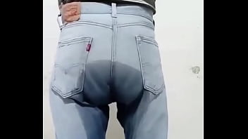 Me orino en los pantalones con mis pa&ntilde_ales de tela y de paso tre deliciosos orgasmos