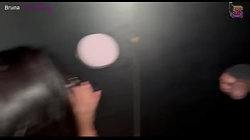 Mais um dia eu sendo puta de corno no gloryHole