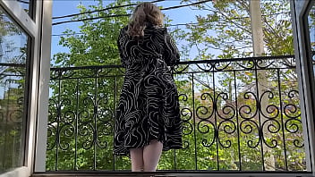 An old stepmom with a big ass gently sucked her stepson&#039_s penis and allowed him to fuck her in anal