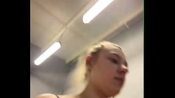 Im fucking so hard in public