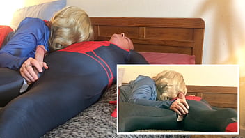 Granny Supergirl Sucks Spiderman&rsquo_s Throbbing Cock!