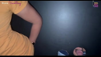 Mais um dia eu sendo puta de corno no gloryHole COMPLETO NO RED3