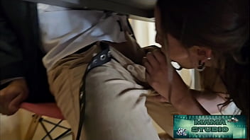 Mama Studio em: Sexo no escrit&oacute_rio de baixo da mesa - Gr&aacute_tis