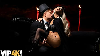 BUFU XXX. Blonde sexy witch is penetrated so deeply so she flew away