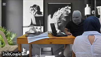 REAL ORGASM Cam Caught !!! How to enjoy a break in the home office Indo Bokep