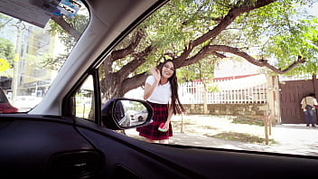 No ten&iacute_a DINERO para pagar mi viaje de estudios, pero mi CU&Ntilde_ADO como es bien buena gente, adem&aacute_s de que me RECOGI&Oacute_, me dio TRABAJO para poder pagarlo