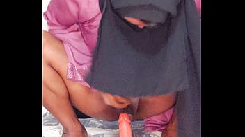 Arab muslim sissy shemale in nikab play and fuck