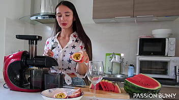 Daily routine - let'_s make fresh juice together