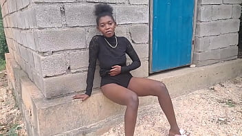 What hell is she doing in the bush?? ,,mustarbate in bush