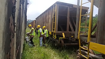 OS OPER&Aacute_RIOS PEGARAM PESADO NA HORA DO ALMO&Ccedil_O FUDERAM O COLEGA PASSIVO E DERAM MUITO LEITE DE SOBREMESA Part I ( TEASER )