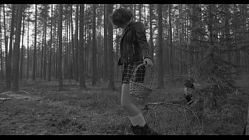 Darcy Dark in search of mu in the forest got her first anal BBC FLX010P01