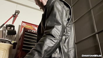 ChristianWilde: Christian Wildes Solo Leather Worship And Deep Tease Domination