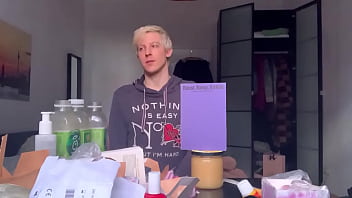 SISSY IS ALWAYS HUNGRY FOR RAW COCK