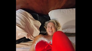 Sexy Mrs Claus gets her asshole stretched