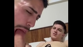 O GOSTOSO DO MEU VIZINHO PEDIU PRA FUDER COMIGO