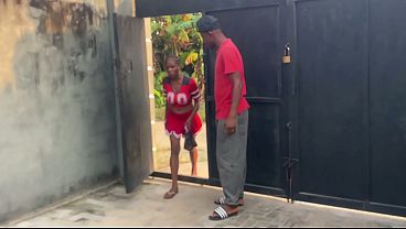 (MCS) SECURITY GUARD FUCKS MADAM WHILE HUSBAND WAS AWAY