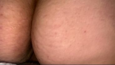 Love bouncing my big booty on delicous cocks