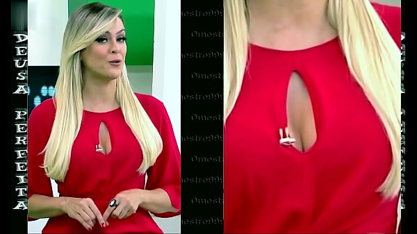 Renata Fan - Jogo Aberto - Decote Vermelho Linda e Maravilhosa