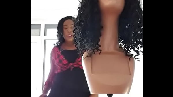 mature ebony on fb with sexy thighs and big bootyb