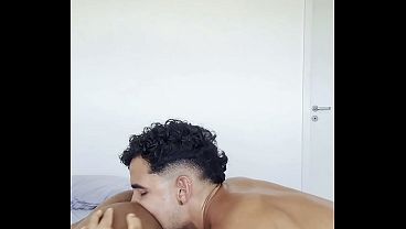 GOZEI GOSTOSO SENTINDO TUDO DENTRO DO CU