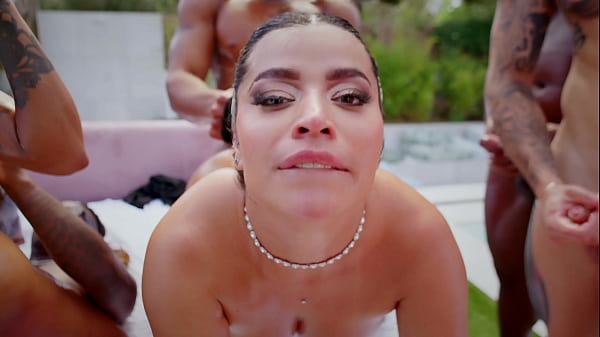 Sara Retali and Yasmina Khan Share 10 Huge Cocks in Double Penetration for the First Time