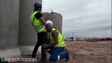 Public employees having sex on construction.
