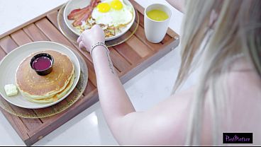 Naughty MILF Surprises Her Man With Pussy For Breakfast