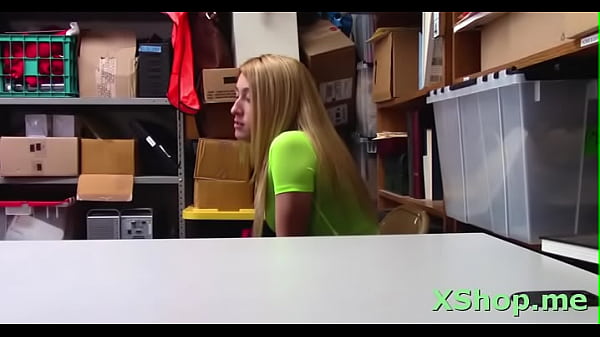 Staggering Alexa Raye doesn'_t mind fucking