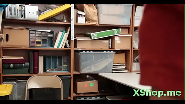 Racy floosy Tory Bellamy fires up a wang