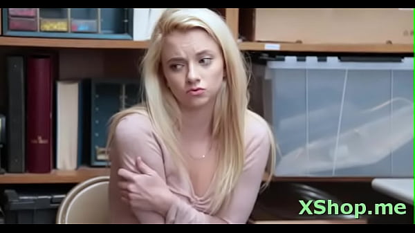 Beautiful Riley Star cums from chopper riding