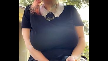 Alt MILF smokes outback