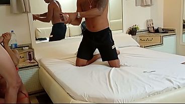 Filmei a puta da minha mulher sendo arrombada pelo maior pau do porno Brasileiro (COMPLETO NO RED)