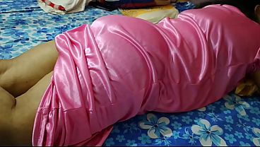 Garam Bhabi Get her big Ass massaged