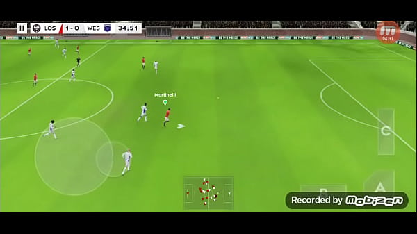 Cambio al juegador que meti&oacute_ dos goles(termina mal)