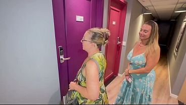 MASSAGEM COM MILF PART 2. Fiz massagem na mam&atilde_e agora ela troxe a filha casadinha pra relaxar bem gostoso com o massagista Pret&atilde_o Pirocudo (COMPLETO NO RED)