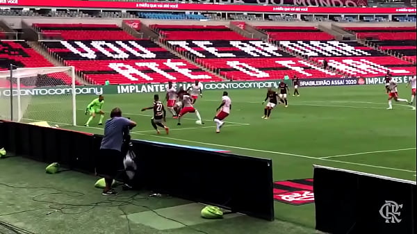 FLAMENGO COMENDO CU DO INTERNACIONAL AO VIVO