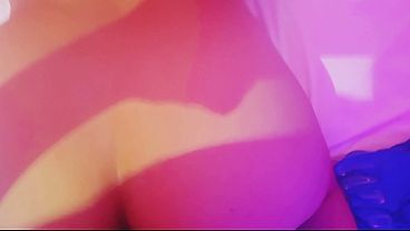 Mi vecina jovencita me da las nalgas y la grabo en el motel