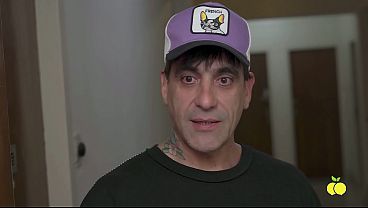 POV: The ice cream delivery guy is the same one who delivers the pizza, and he'_s cheated on me again.