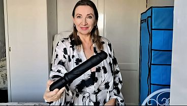 My New Obsession: Hot Granny&rsquo_s Private Demonstration POV