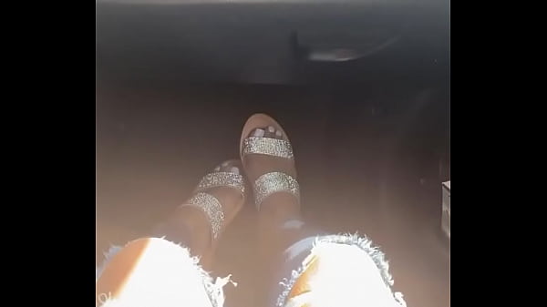 My friend sent me her sexy toes