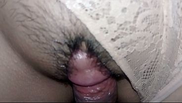 xxx mi linda hermanastra virgen se deja tocar muy facil