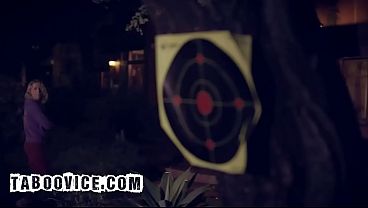 Blonde Hitchhiker Double Penetrated by Two Guys After a Free Drive