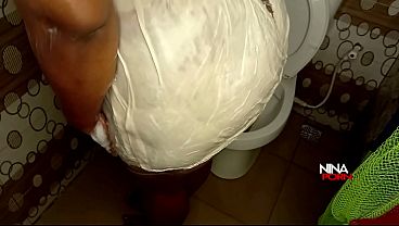 Ebony girl twerking in her bathroom and neighbour sneak in to fuck booty