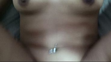 Morena casada fodendo com muito tes&atilde_o