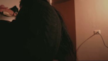 La zorra de mi madrastra se quiere follar a mi novio