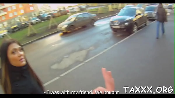 Naked Elisaveta Gulobeva enjoys deep gash bang