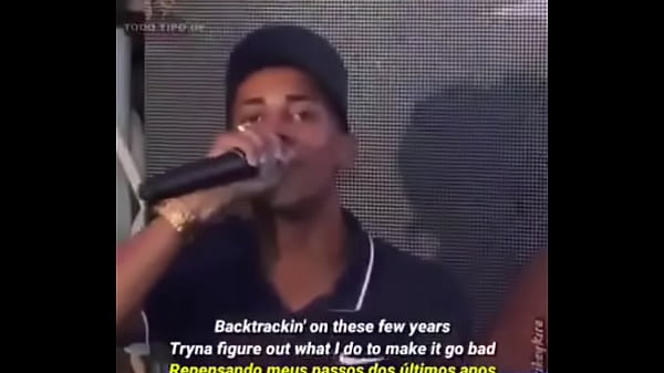 MC poze fudendo o nosso psicol&oacute_gico ao som de mister lonli